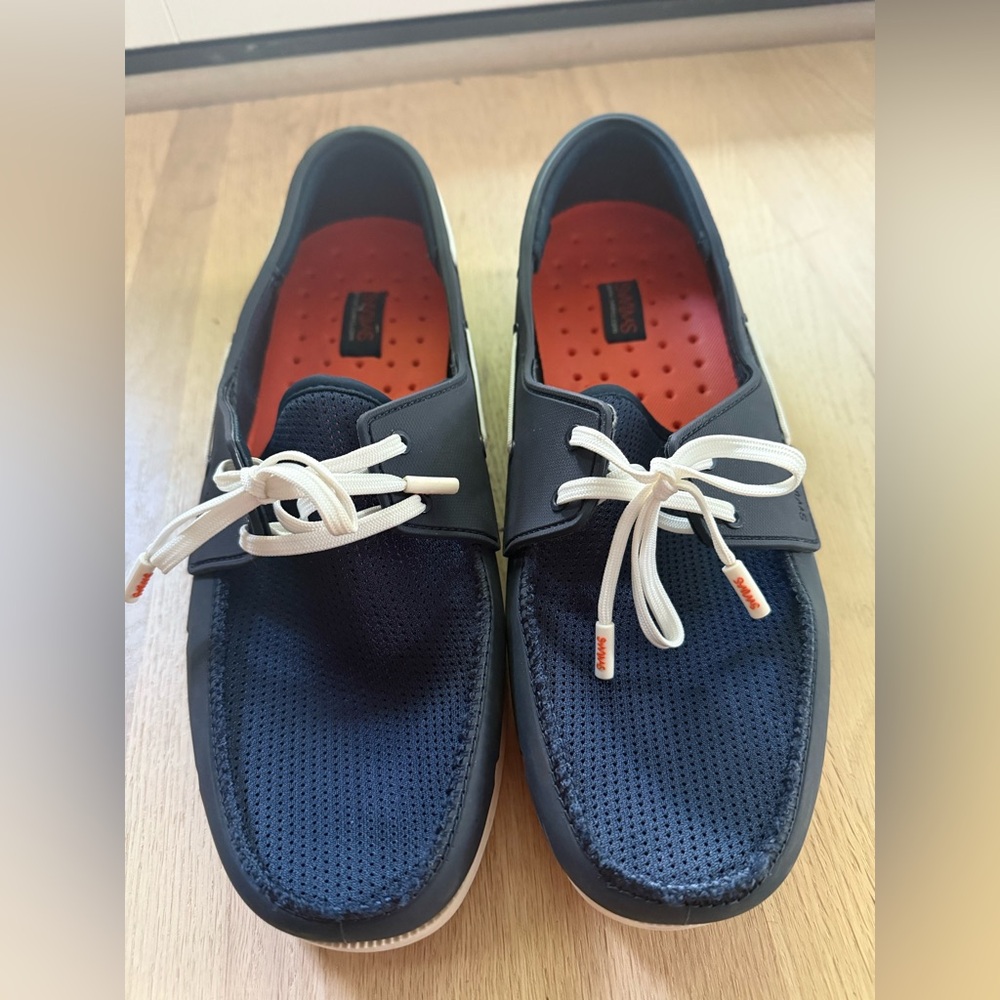 Swims Men's Dark Navy Boat Shoes with White Accents size 9.5 - Picture 3 of 7